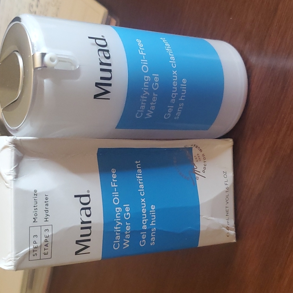 Murad clarifying oil free water gel 1.6 fl. Oz.